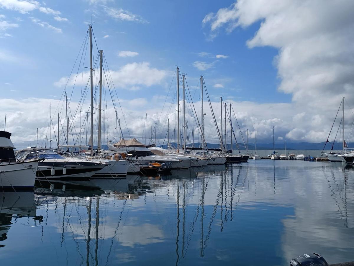Appart Cosy En Bord De Mer - Port Santia Lucia St Raphael Saint-Raphaël Extérieur photo