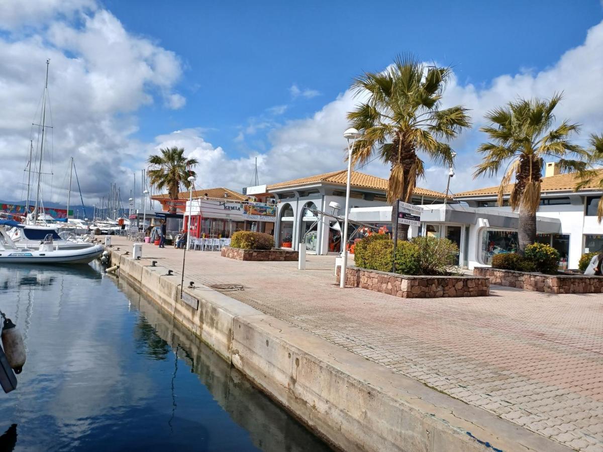 Appart Cosy En Bord De Mer - Port Santia Lucia St Raphael Saint-Raphaël Extérieur photo